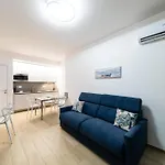 Morosini Modern Apartment By Wonderful Italy